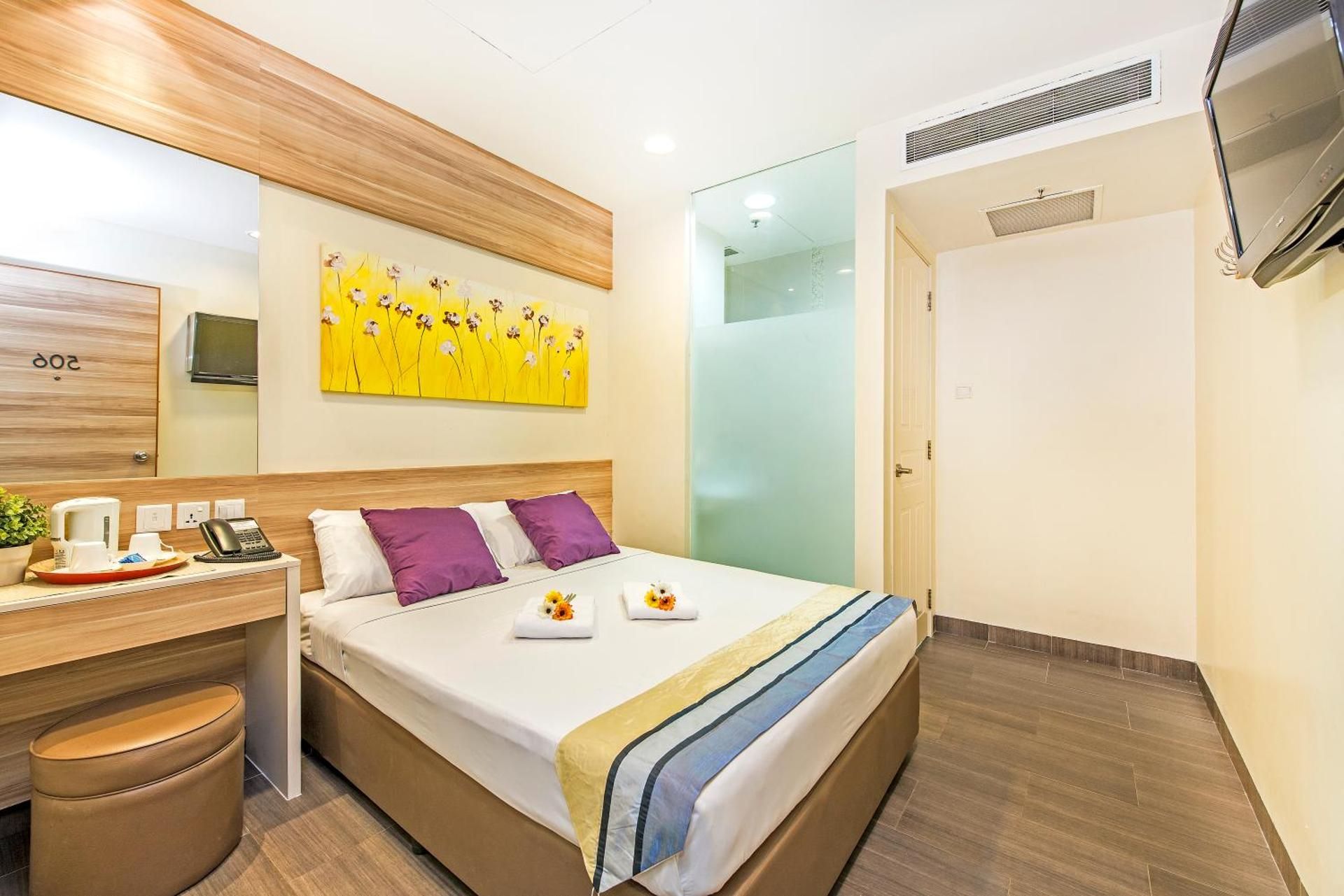 undefined Hotel 81 Dickson 9