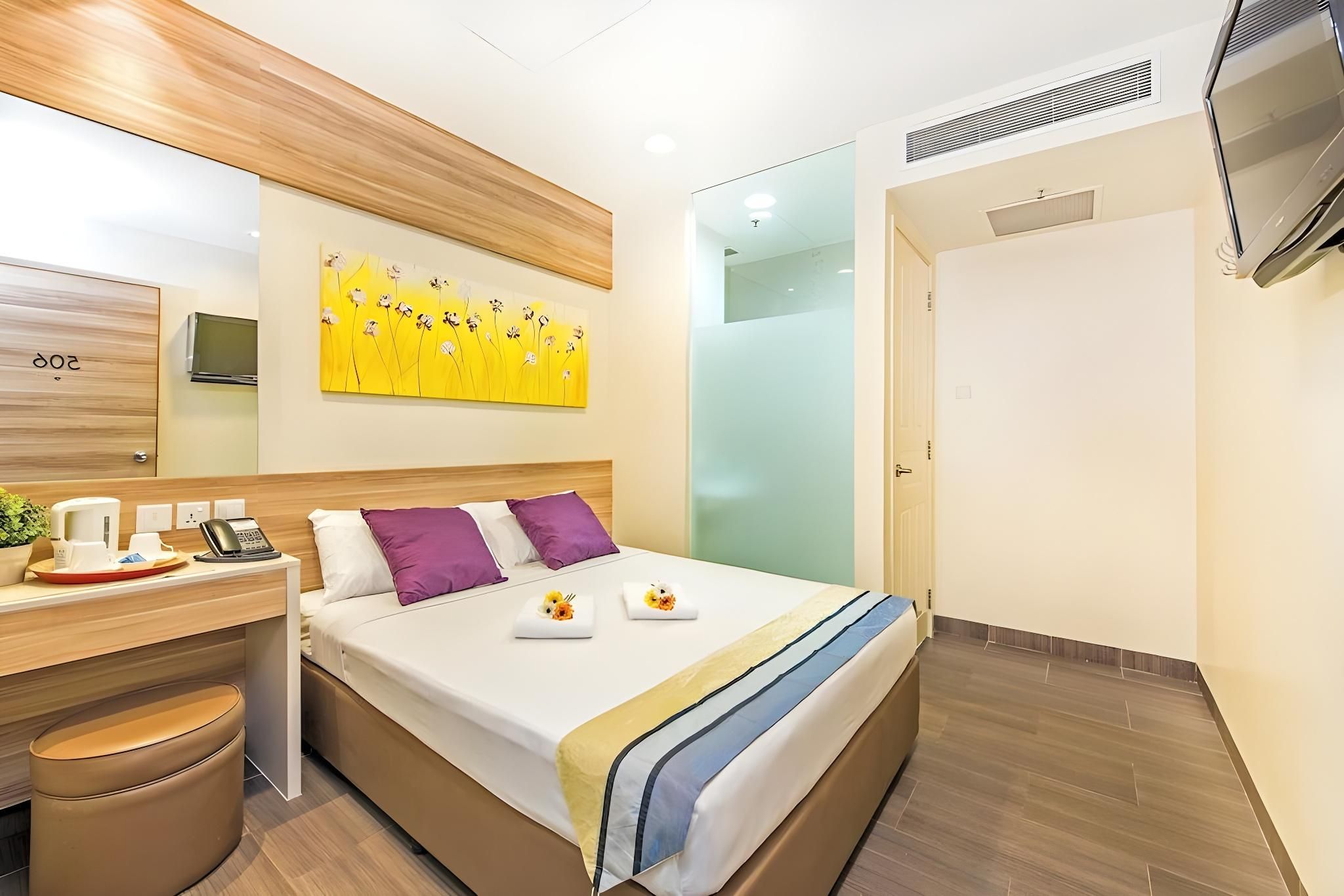 undefined Hotel 81 Dickson 2