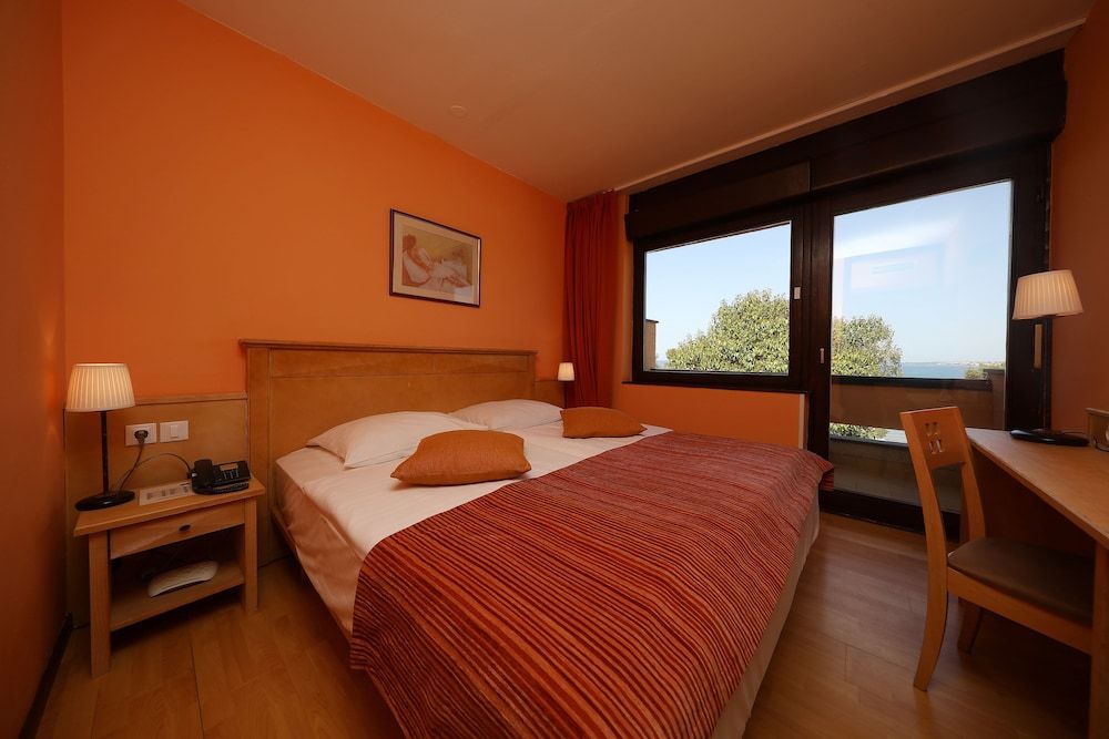 Comfort Triple Room, Resort View