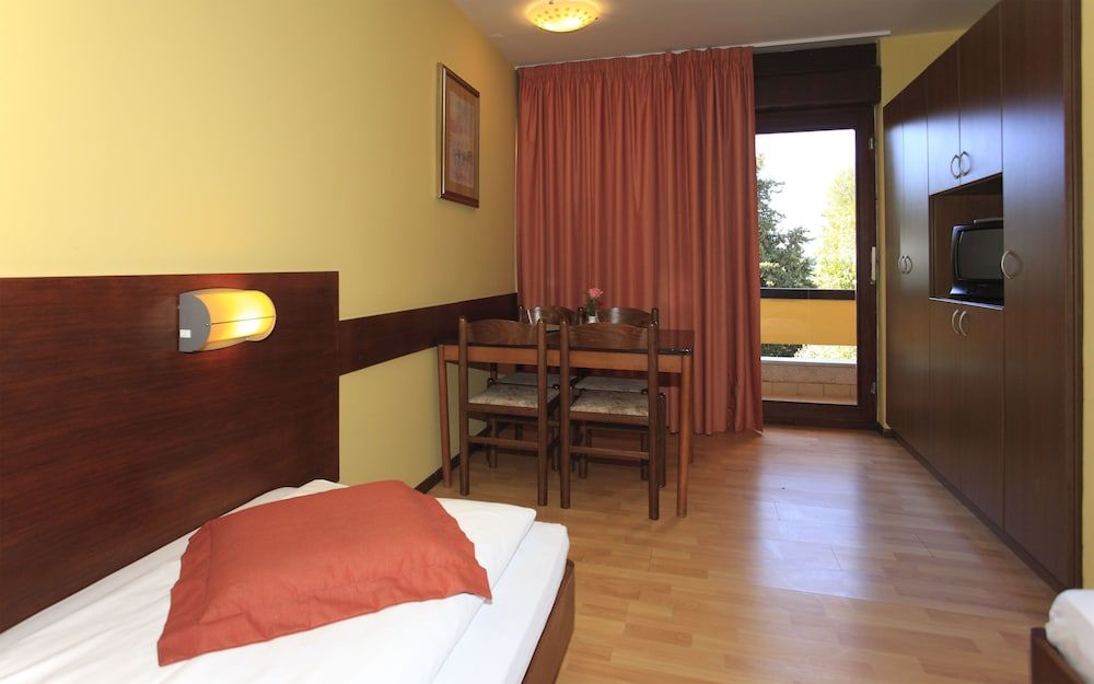 Economy Single Room