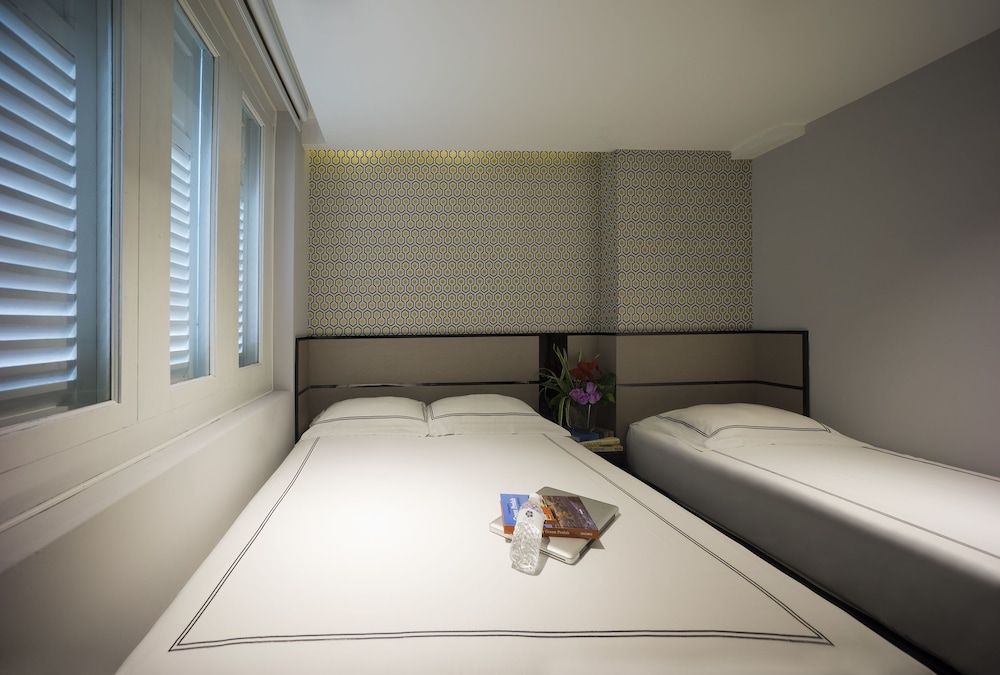 undefined Venue Hotel - The Lily 3