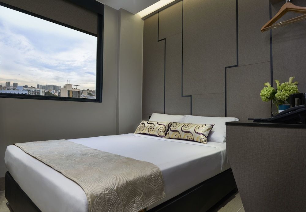 Hotel 81 Gold 