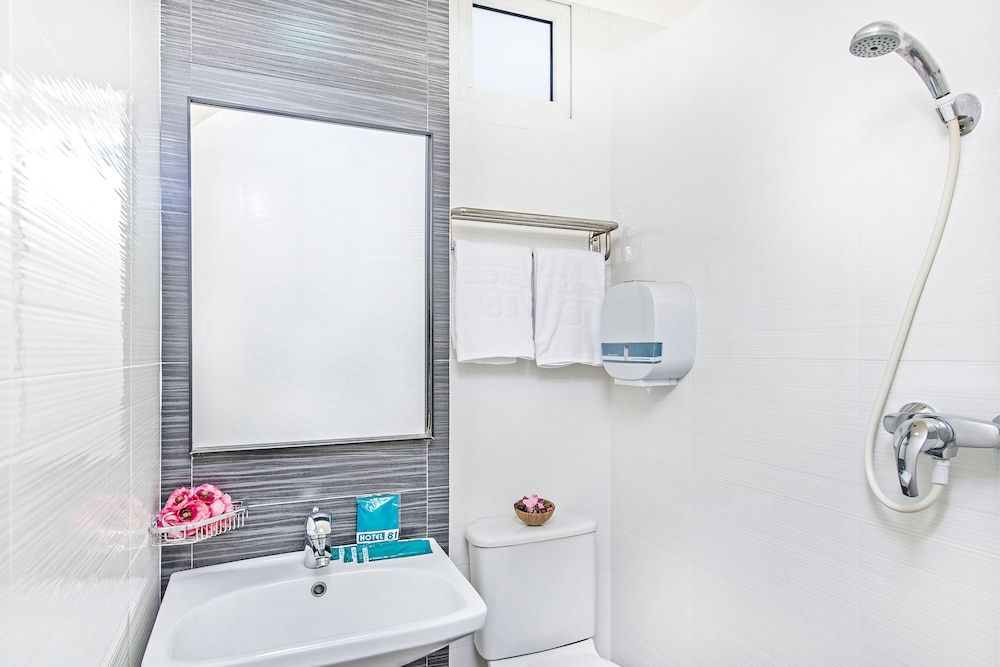 undefined Hotel 81 Selegie 3