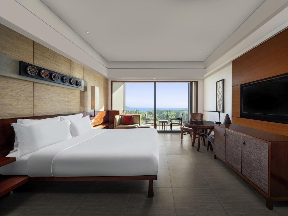 Grand Room, 1 King Bed, Ocean View