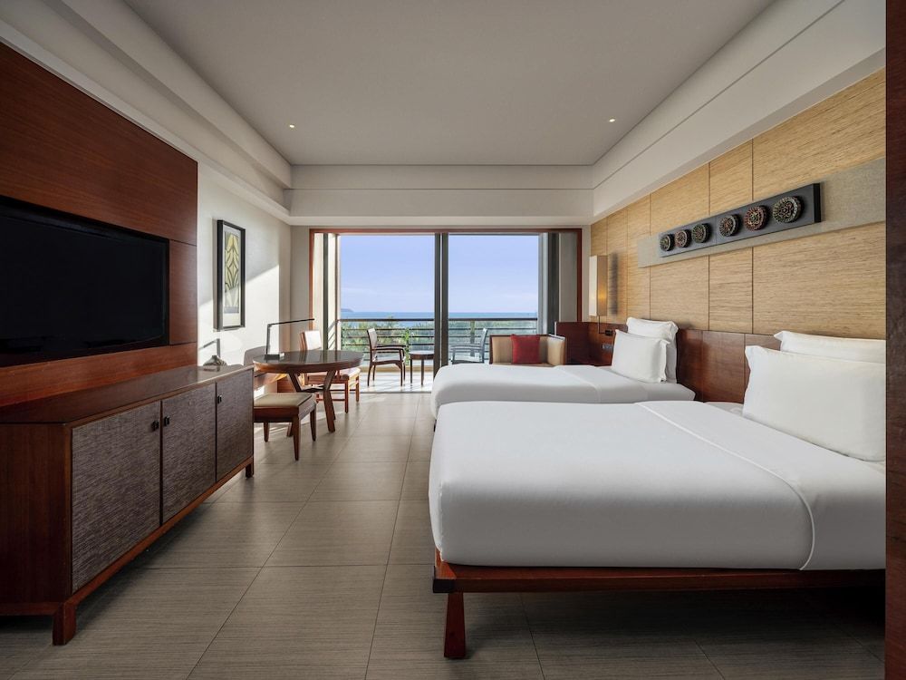 Deluxe Room, 2 Twin Beds, Ocean View