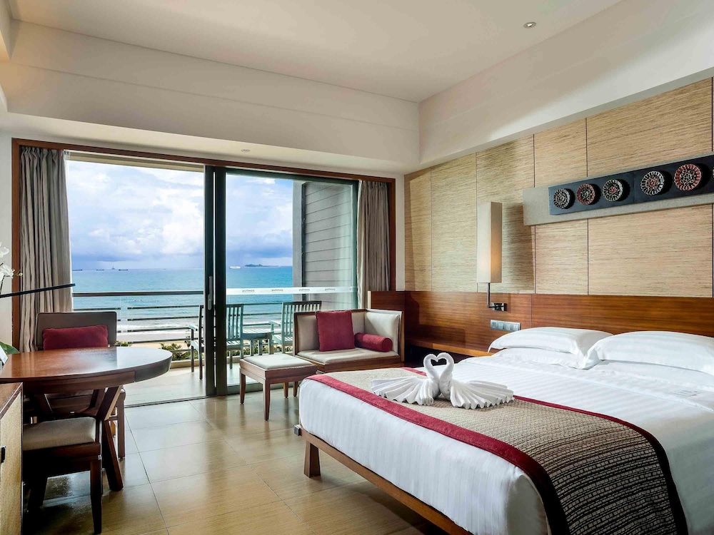 Grand Room, 1 King Bed, Club Lounge Access, Ocean View (Executive)