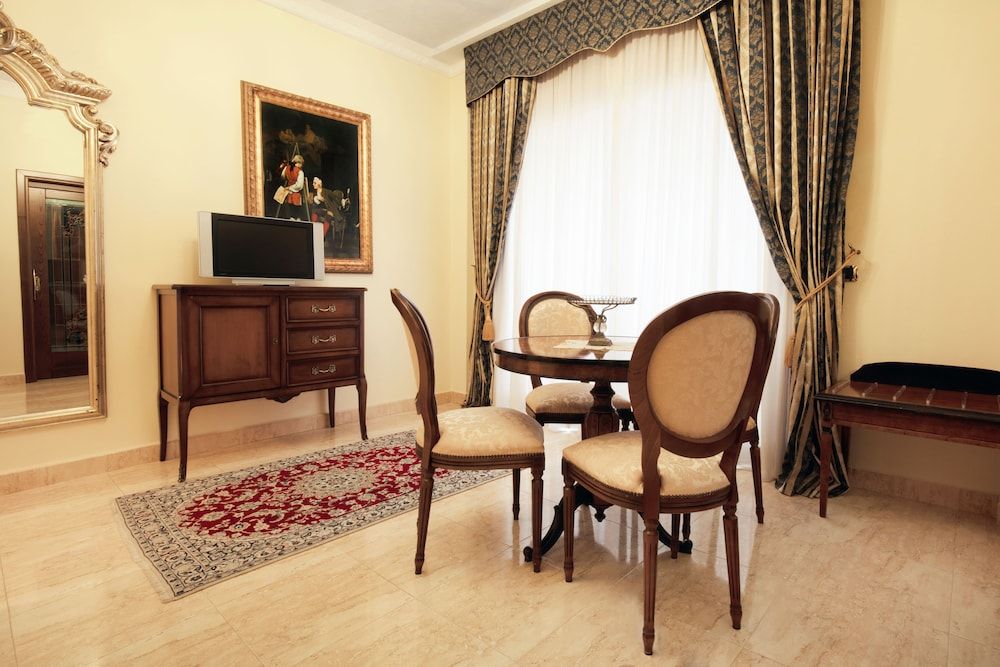 Grand Hotel President Olbia Suite 12