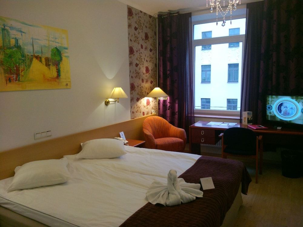 undefined A1 Hotel