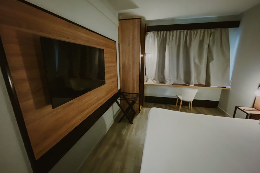 ibis Mendoza Hotel Standard Room, 1 Double Bed 14