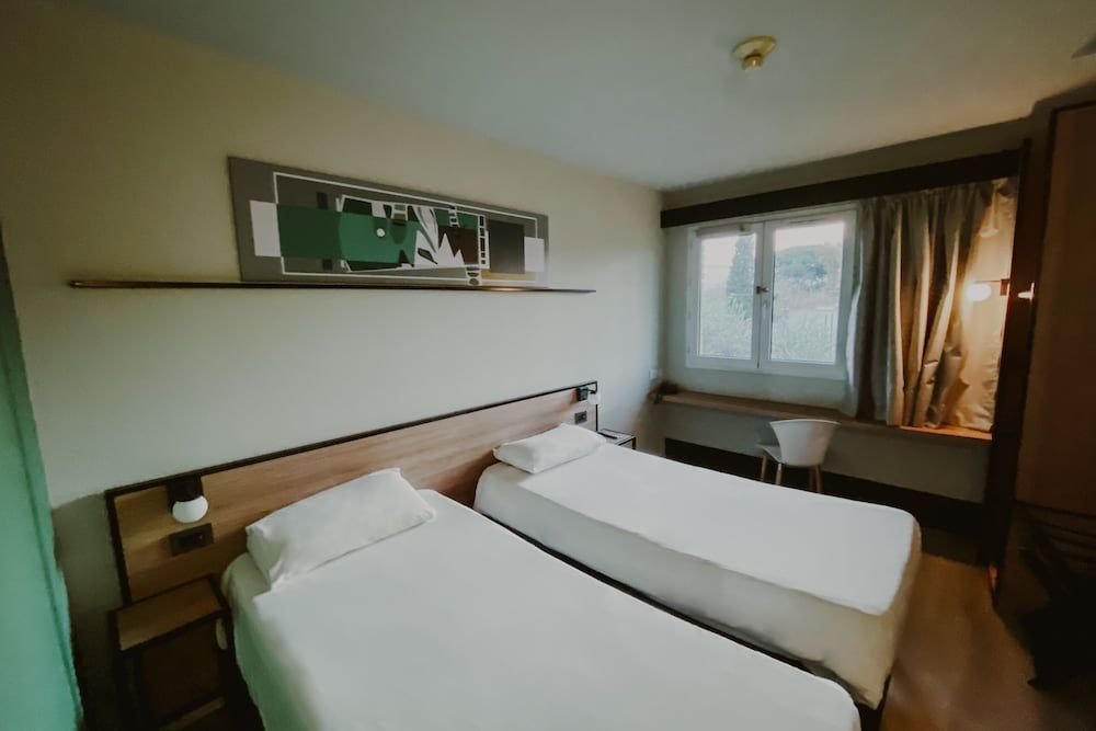 ibis Mendoza Hotel Standard Room, 2 Twin Beds 4