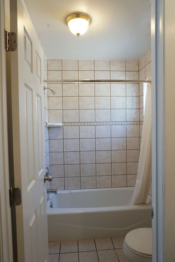 Journey Inn Premium Room, 1 King Bed, Smoking 12