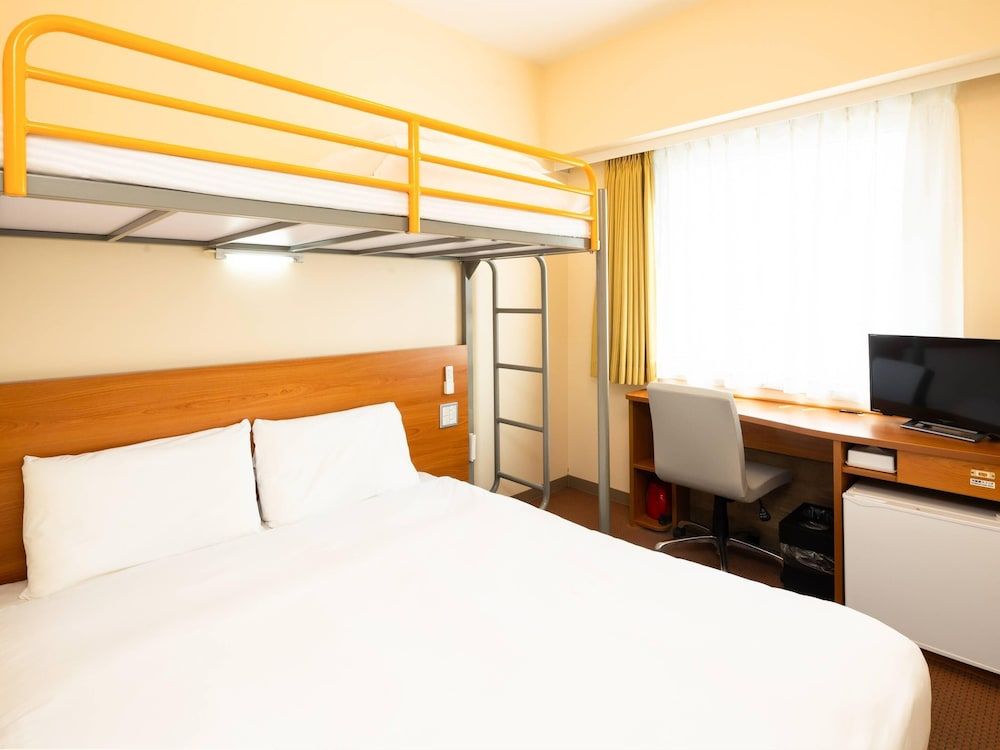 Standard Room, 1 Double Bed + 1 Loft Bed, Non-Smoking