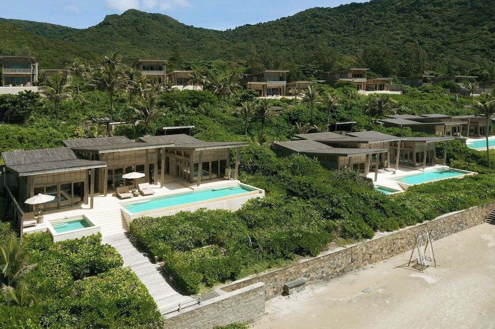 Beachfront 2-Bedroom Pool Villa