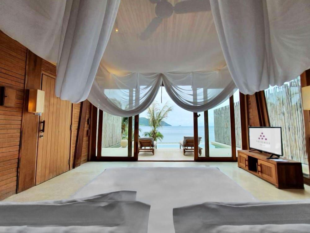 Ocean View 2-Bedroom Family Pool Villa