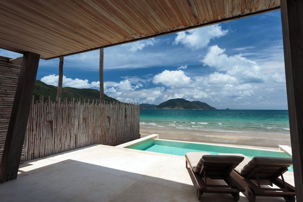 Beachfront Duplex Pool Villa