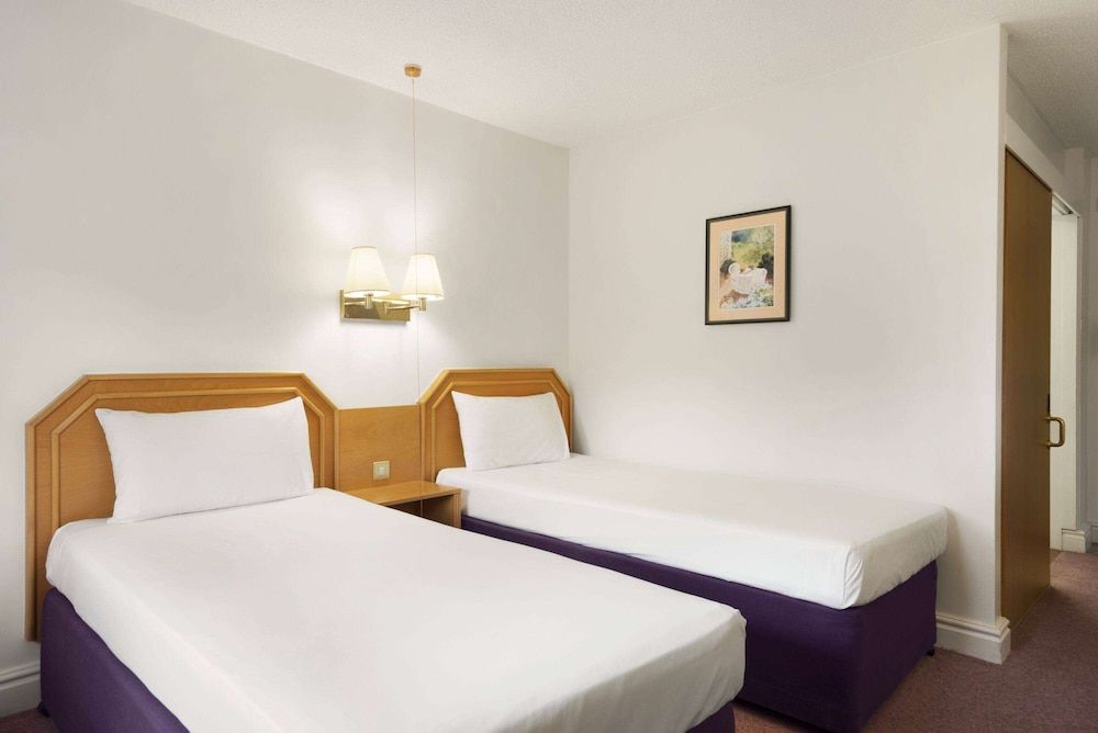Room, 2 Twin Beds, Accessible, Non Smoking (Mobility)