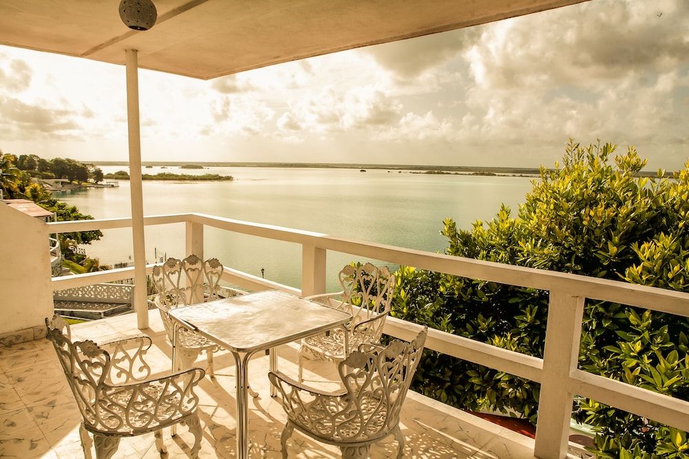Hotel Laguna Bacalar Double Room Lagoon View with Air Conditioning 4