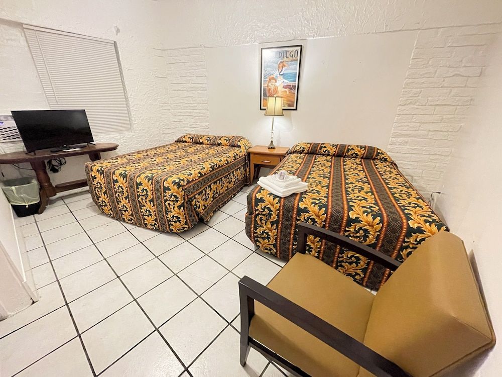 Floating Sea Cove Resort & Marina Standard Room, 2 Double Beds 5