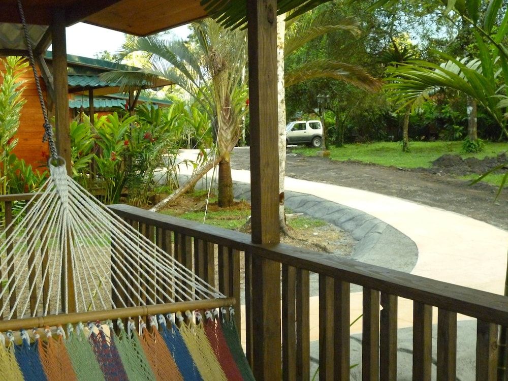 Blue River Resort & Hot Springs Deluxe Cabin, 1 King Bed 5