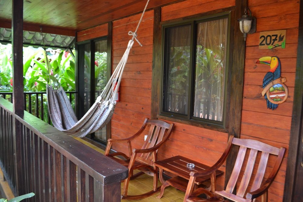 Blue River Resort & Hot Springs Deluxe Cabin, 1 King Bed 7