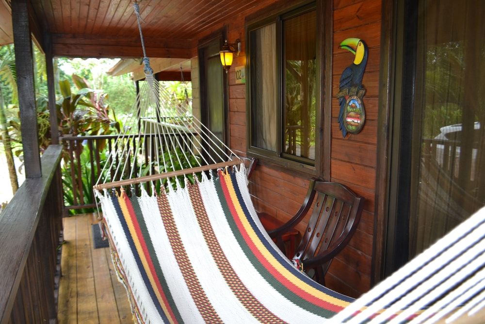 Blue River Resort & Hot Springs Deluxe Cabin, 2 Queen Beds 4