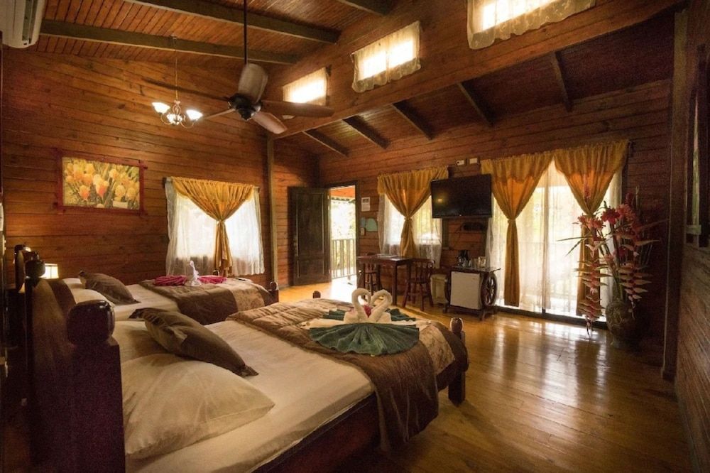 Blue River Resort & Hot Springs