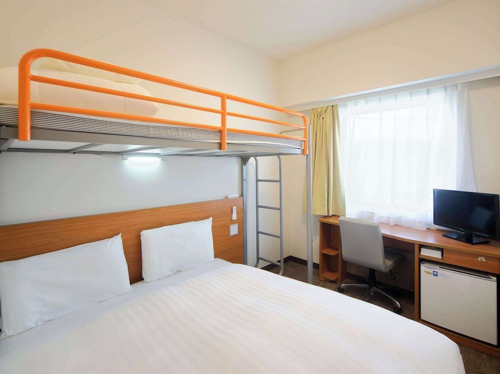 Standard Room, 1 Double Bed + 1 Loft Bed, Non-Smoking