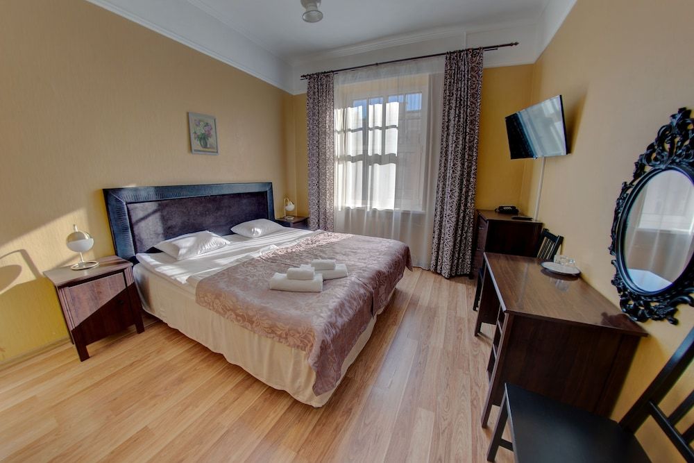 Viktorija Hotel Double Room 12