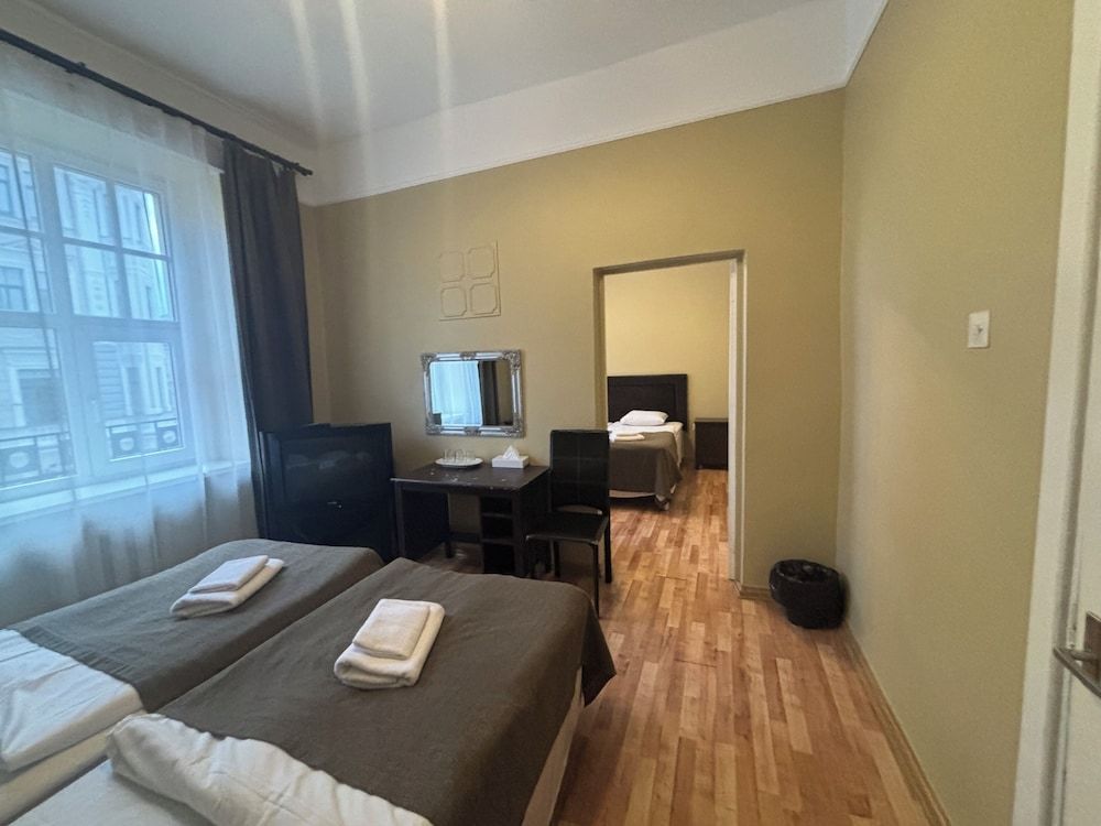 undefined Viktorija Hotel 3