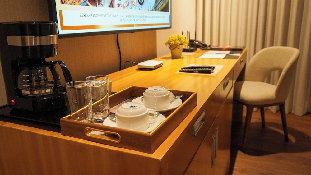 Hotel St Ellis Standard King Room 4