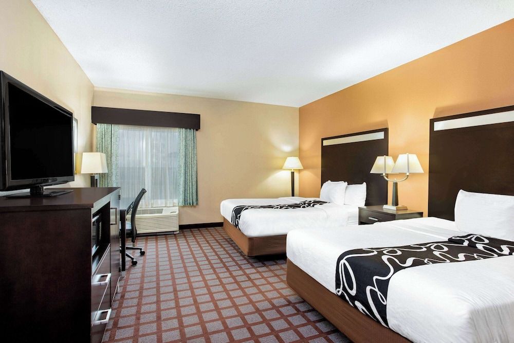 Room, 2 Queen Beds, Accessible, Non Smoking (Mobility/Hearing Impaired Accessible)