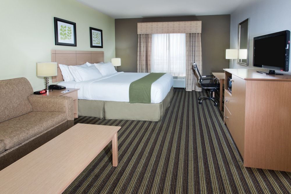 Standard Room, 1 King Bed