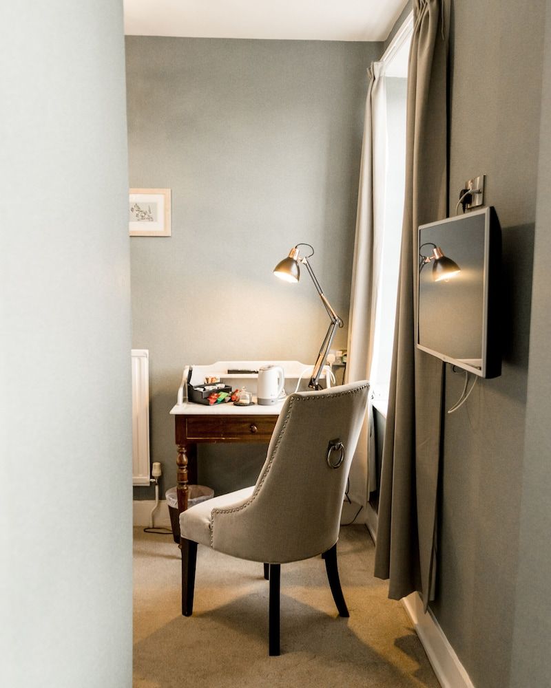 Sweeney Hall Hotel Single Room, Ensuite (Snug) 3