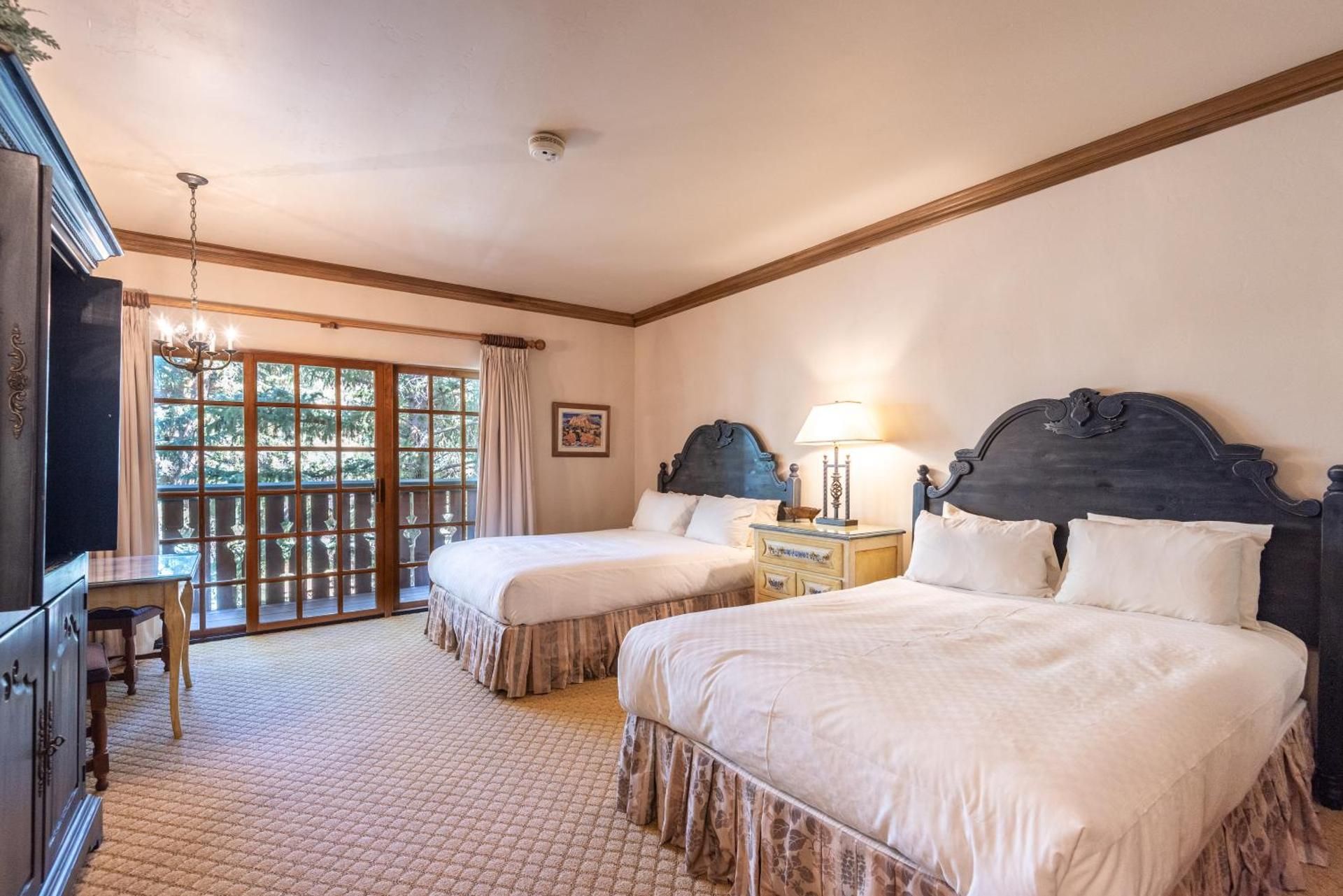 Riverside Queen Room with Two Queen Beds