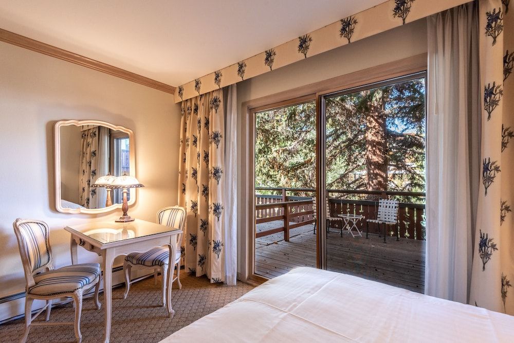 Standard Room, 2 Double Beds (Not Elevator Accessible)