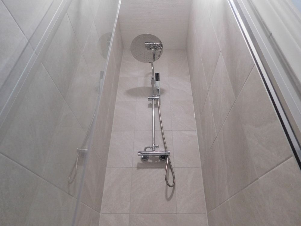 St Weonards Hotel Quadruple Room 4