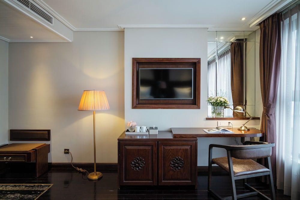 Le Jardin Hotel Haute Couture Classic Wing Twin Room 7