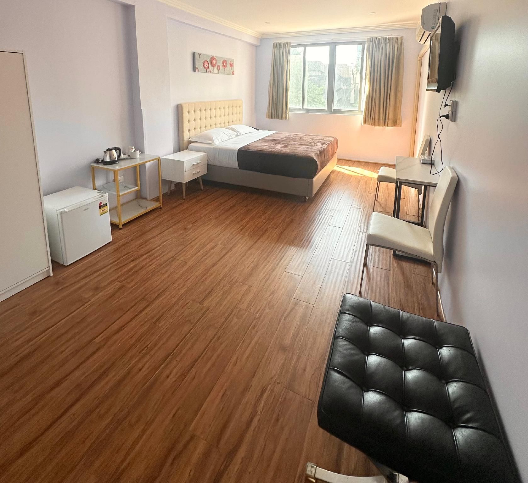 King Room with Shared Bathroom