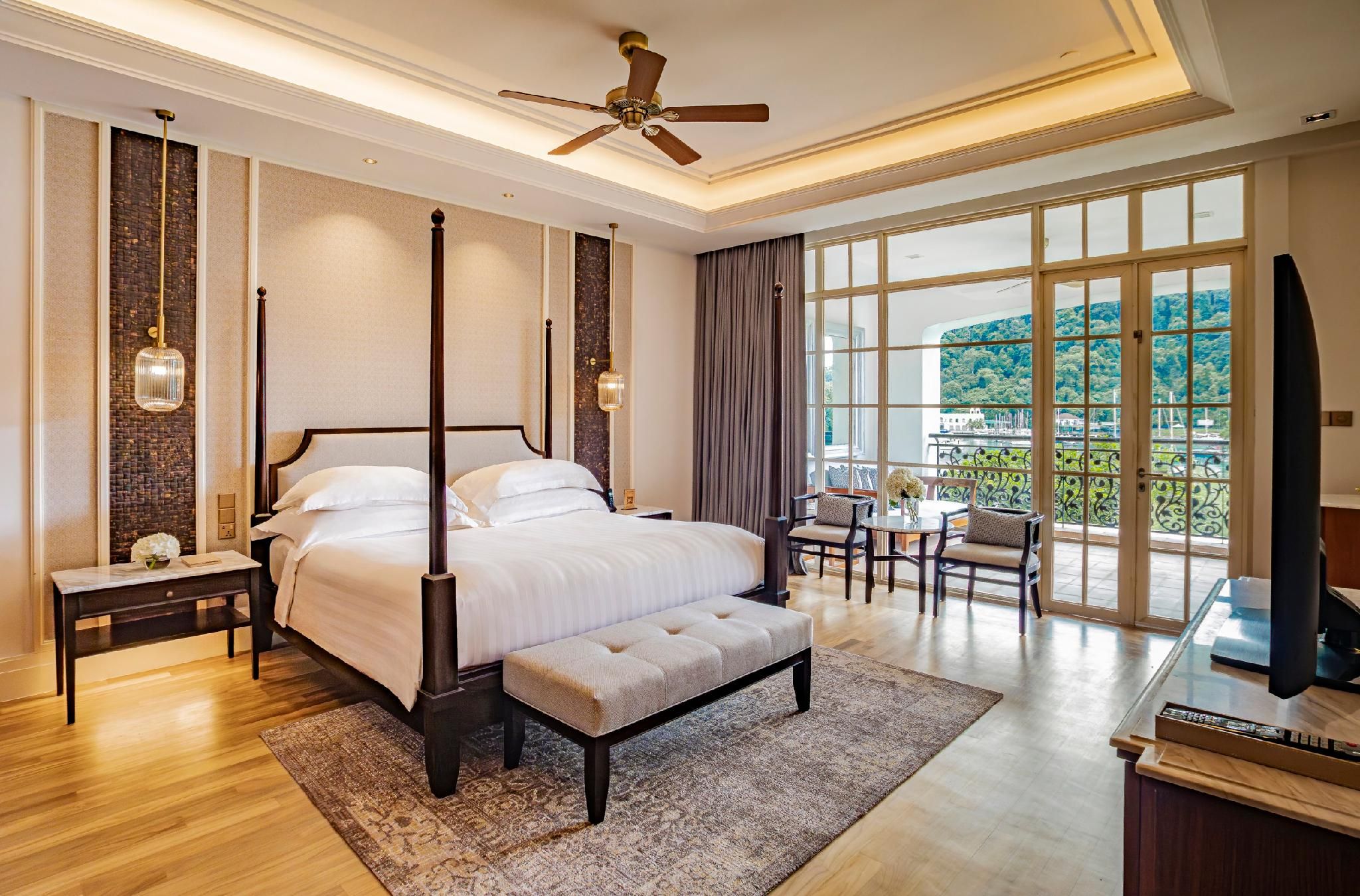 Grand Marina View Room