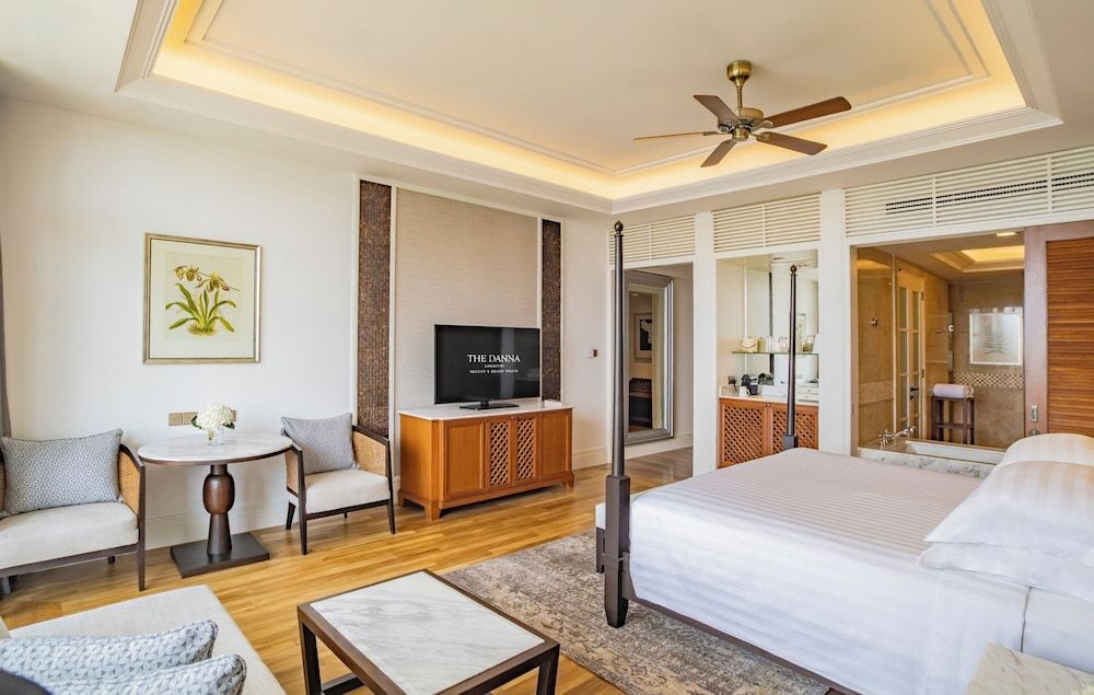 Viceroy Room, Sea View, King Bed