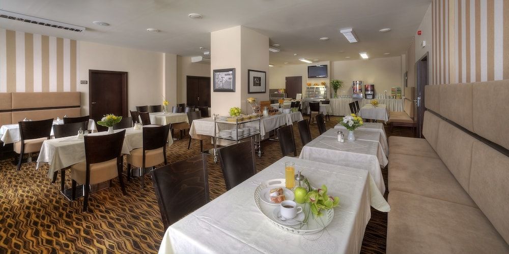 undefined 1. Republic Hotel 9