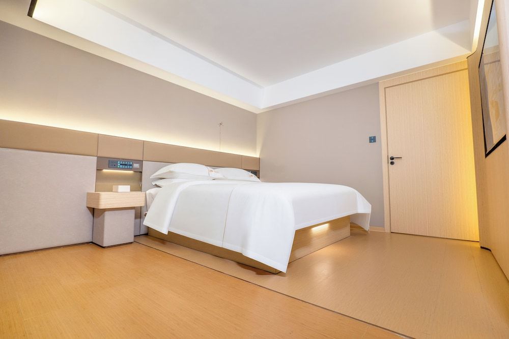 undefined Junshan Hotel 8