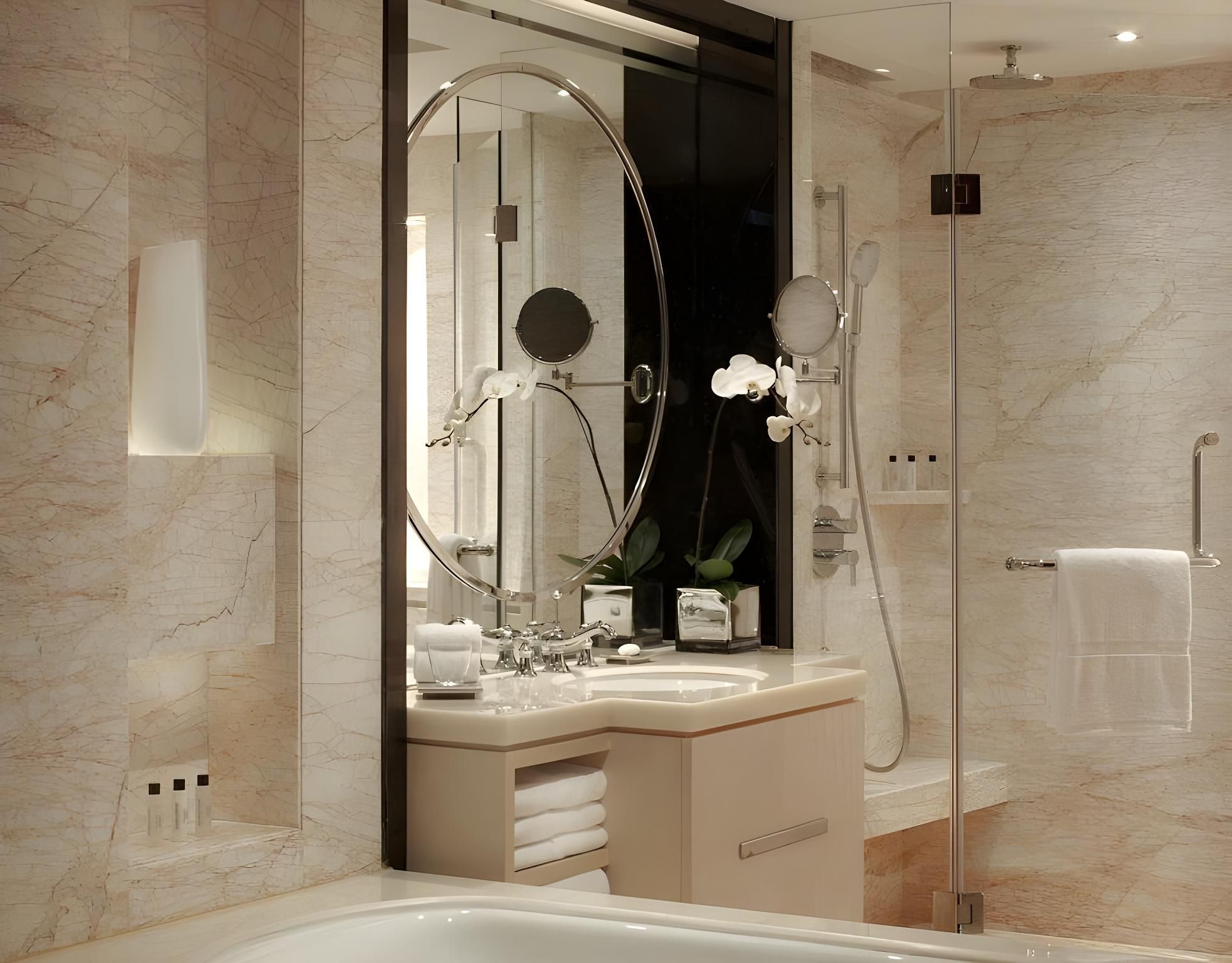 Guest room, King or Double