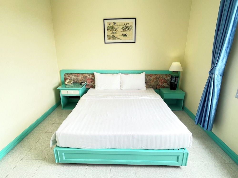 undefined Bat Dat Hotel 7