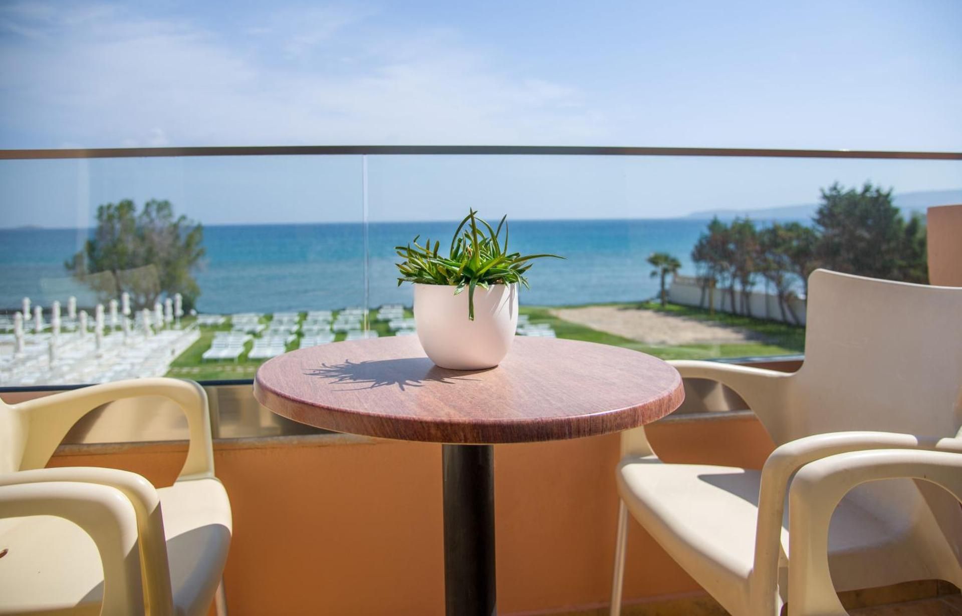 Superior Family Room with Sea View