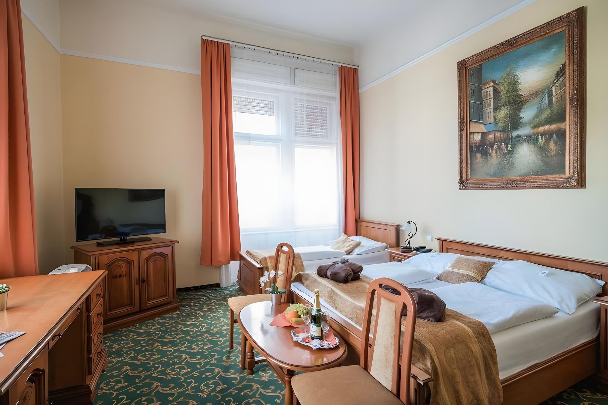 Quadraple Room