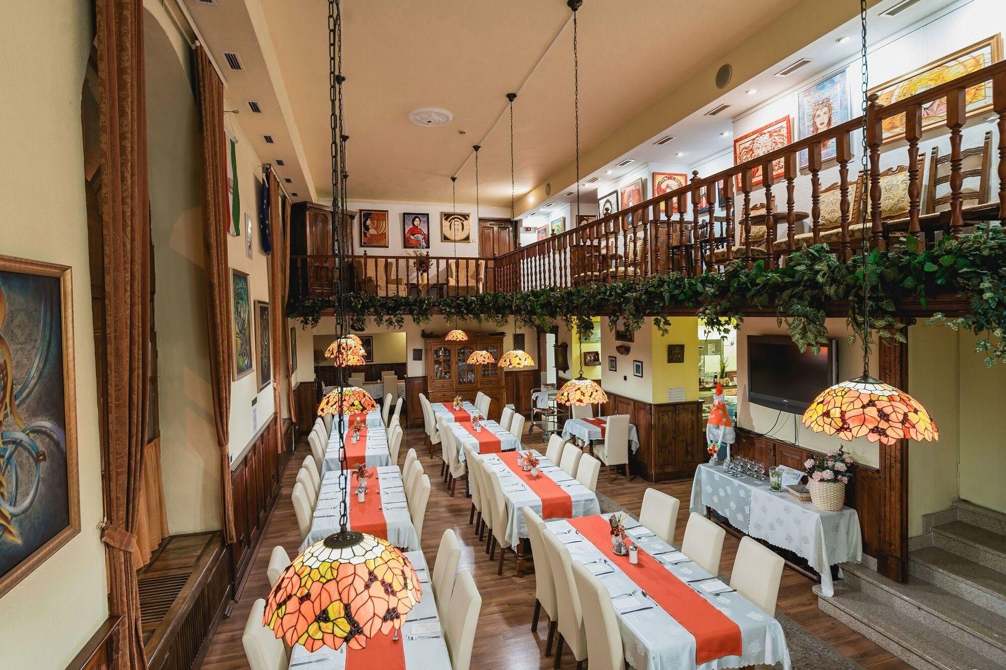 undefined City Hotel Unio Superior 7