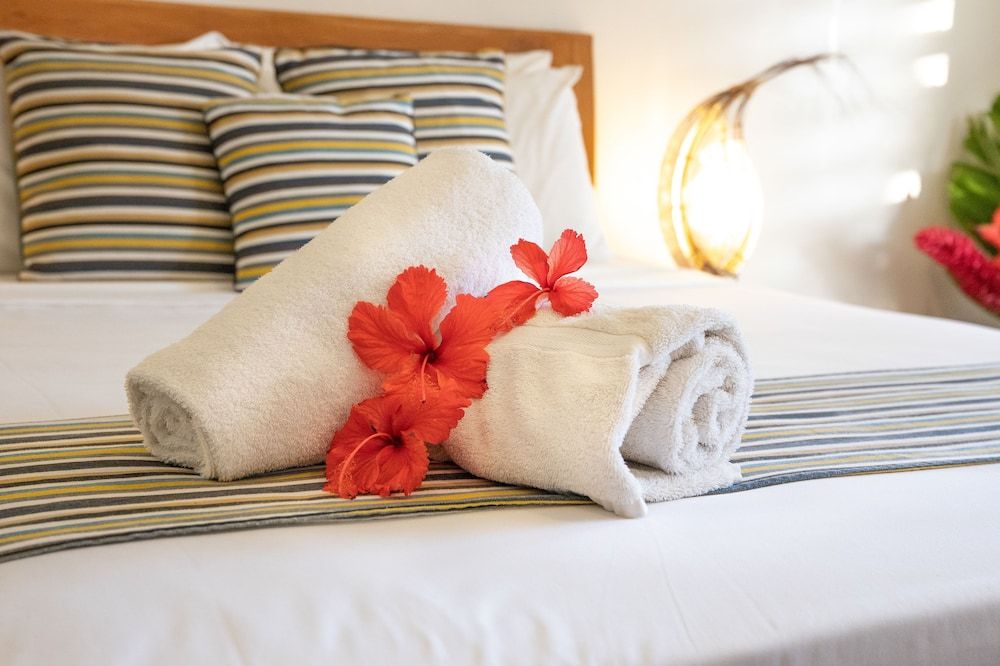 Tropicana Lagoon Apartments Delightful Waterfront Studio 9