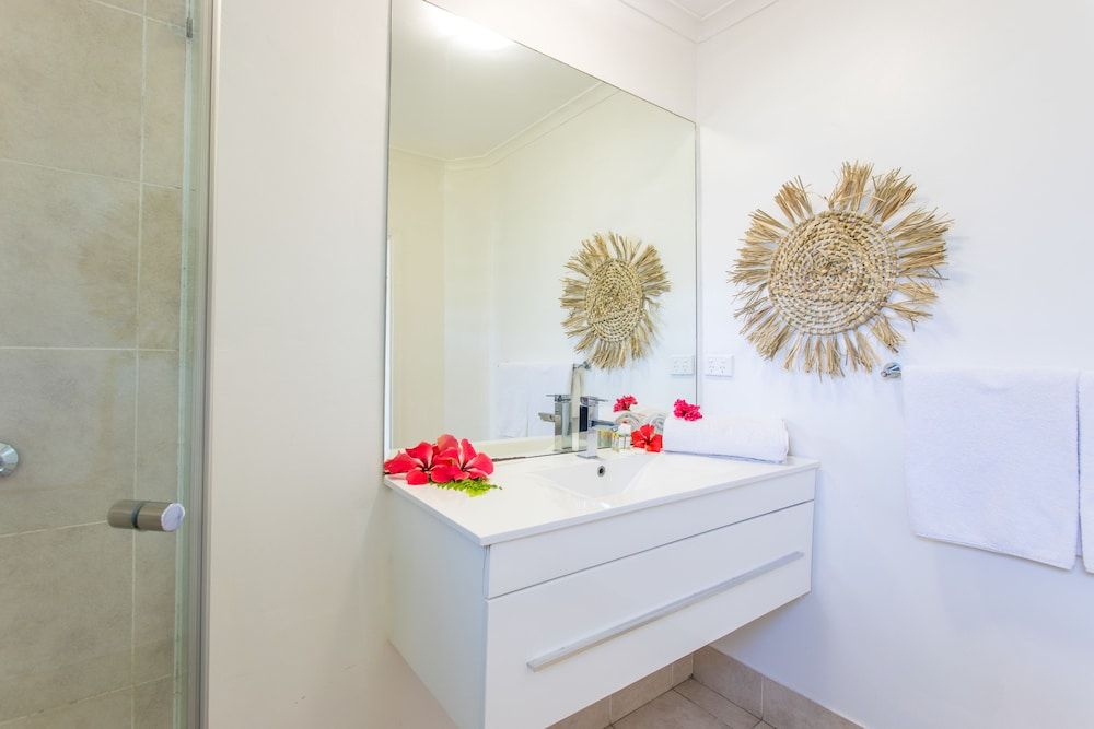 Tropicana Lagoon Apartments Delightful Waterfront Studio 7