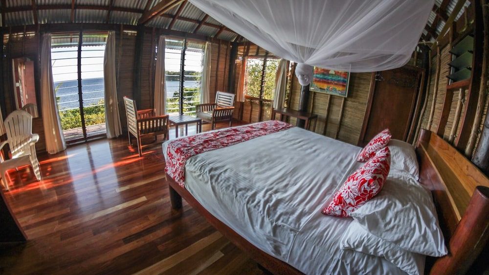 Honeymoon Bure